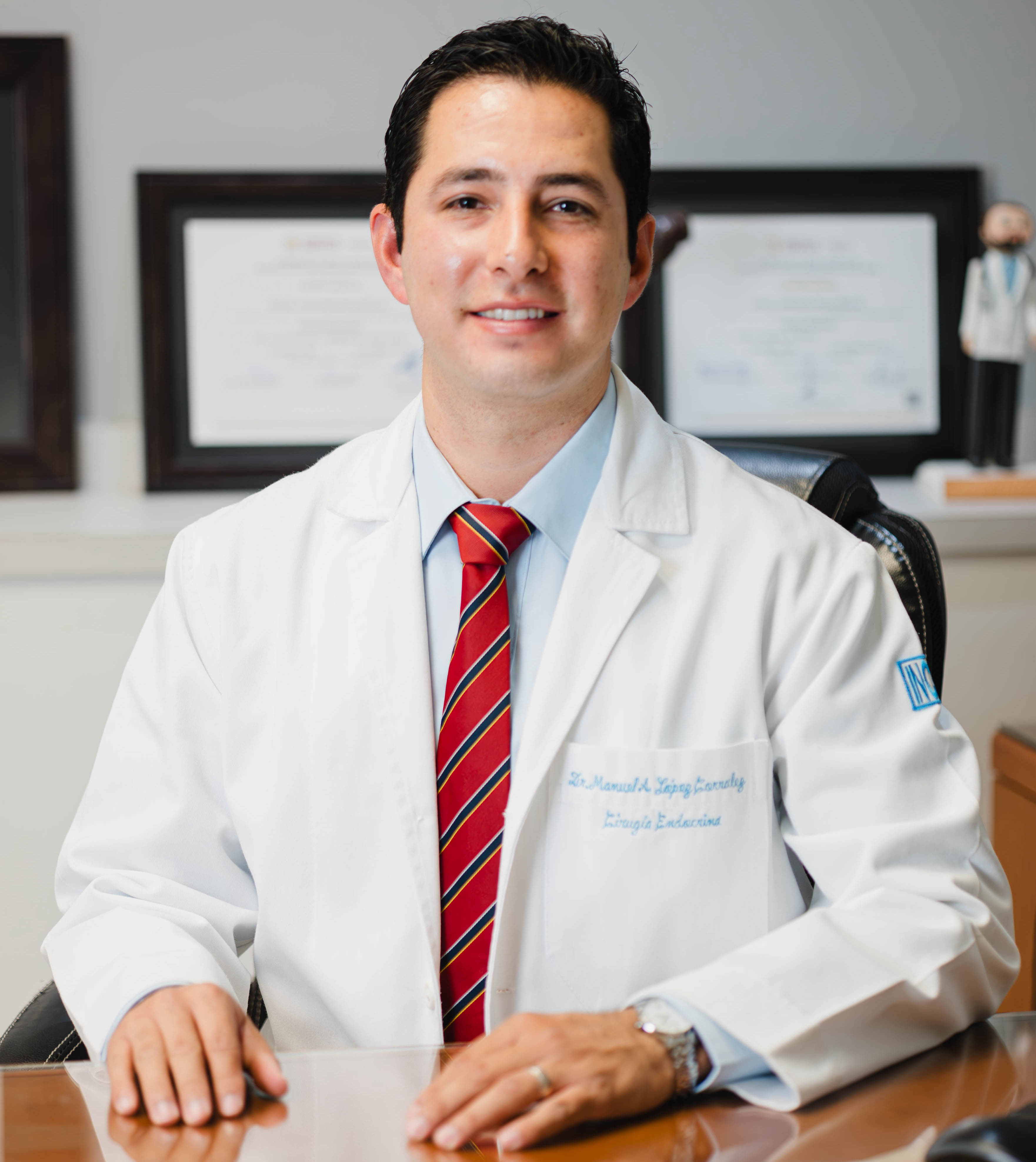 Hospital donde practica Dr. Manuel López Corrales